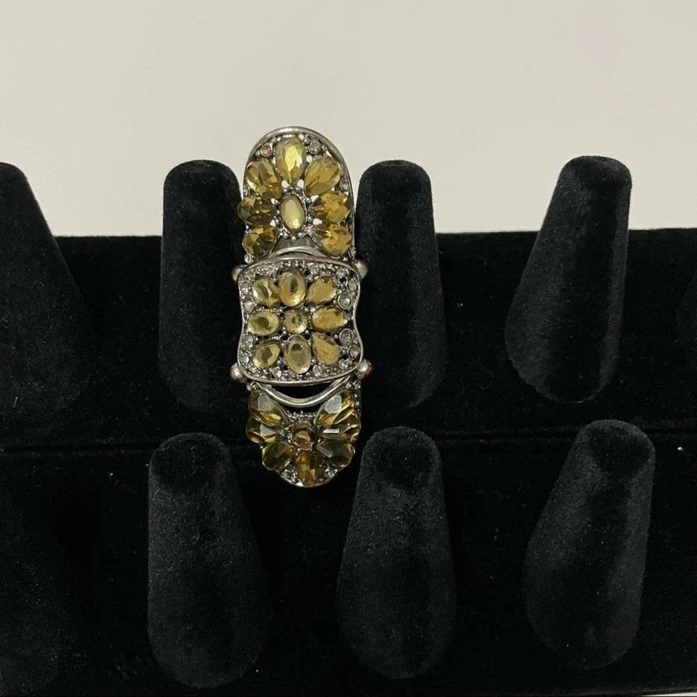 Statement Ring - Picture 5 of 8